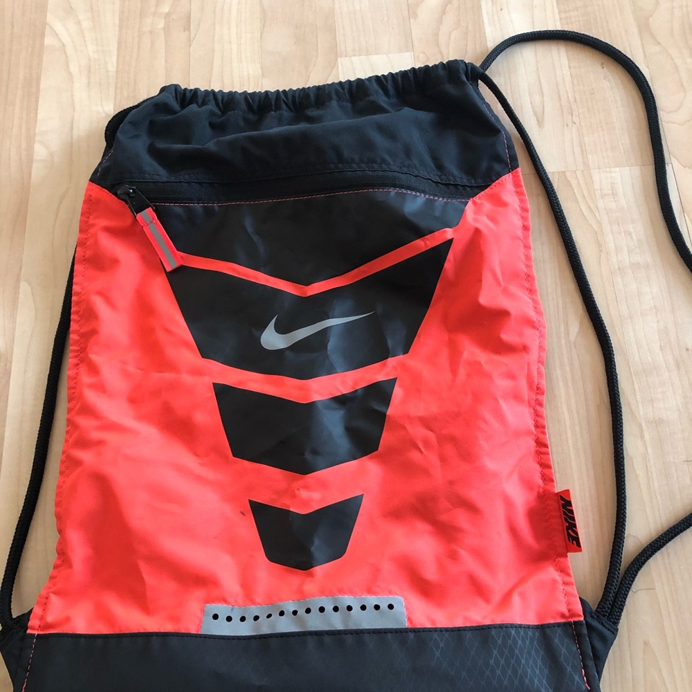 Nike Black and Red Sports Drawstring Bag